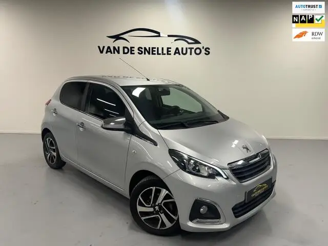 Photo 1 : Peugeot 108 2015 Essence