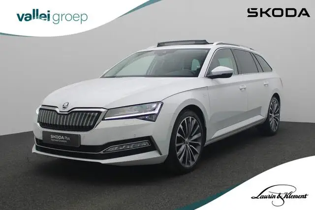 Photo 1 : Skoda Superb 2020 Hybrid