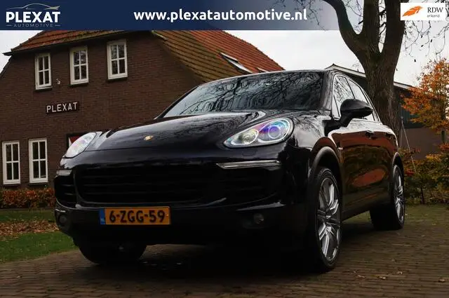 Photo 1 : Porsche Cayenne 2015 Hybride