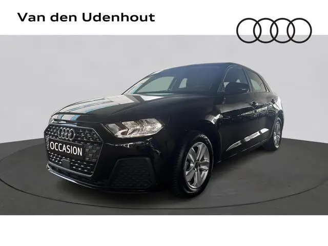 Photo 1 : Audi A1 2023 Essence