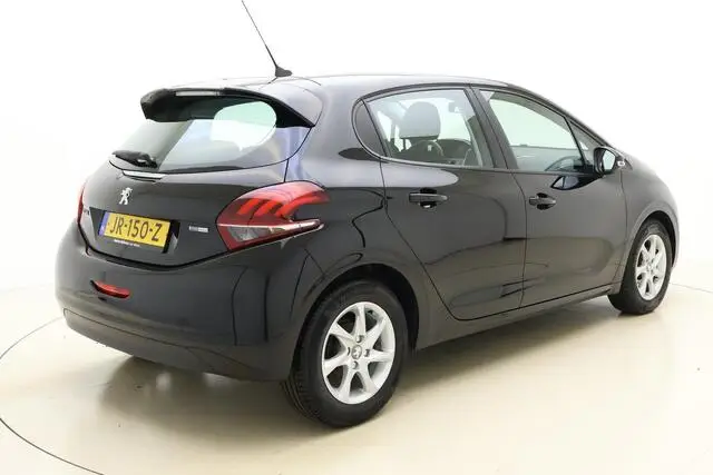 Photo 1 : Peugeot 208 2016 Petrol