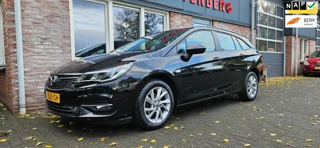 Photo 1 : Opel Astra 2019 Essence