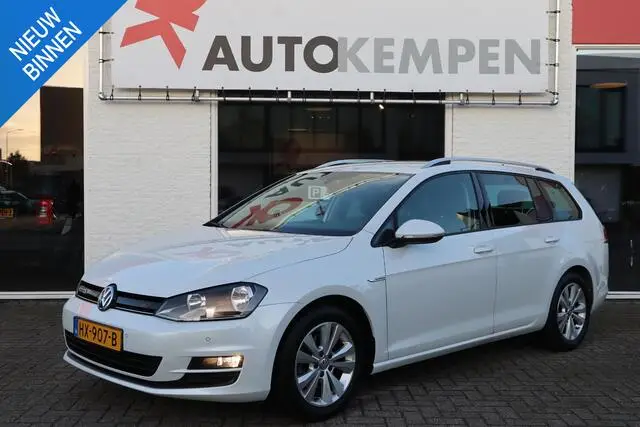 Photo 1 : Volkswagen Golf 2016 Petrol