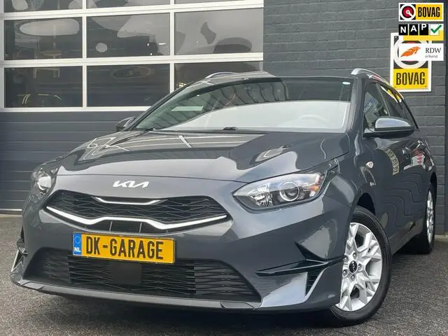 Photo 1 : Kia Ceed 2022 Essence