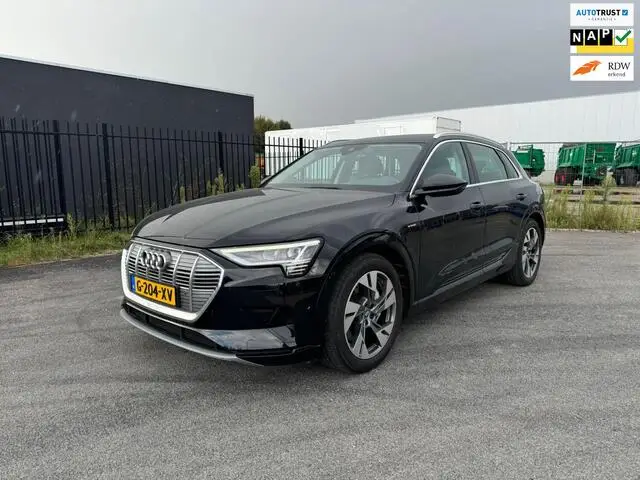 Photo 1 : Audi E-tron 2019 Électrique