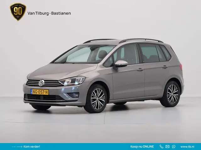 Photo 1 : Volkswagen Golf 2016 Petrol