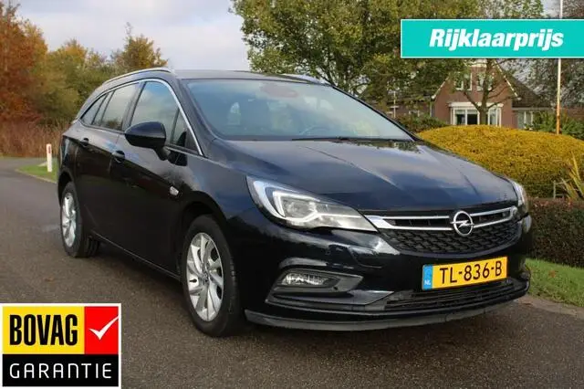 Photo 1 : Opel Astra 2018 Petrol