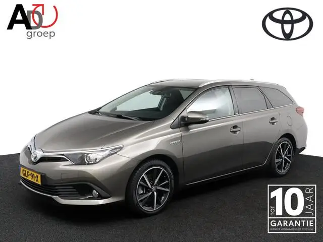 Photo 1 : Toyota Auris 2017 Hybrid