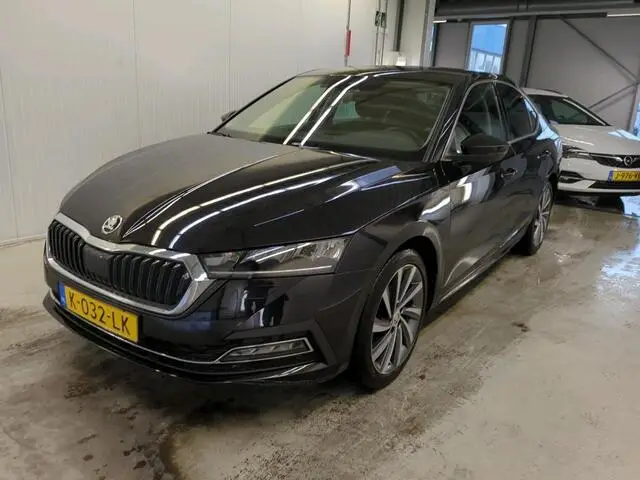 Photo 1 : Skoda Octavia 2021 Petrol