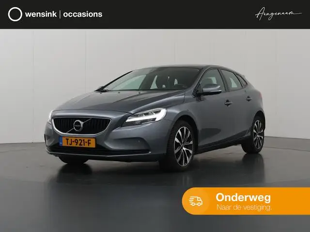 Photo 1 : Volvo V40 2018 Essence