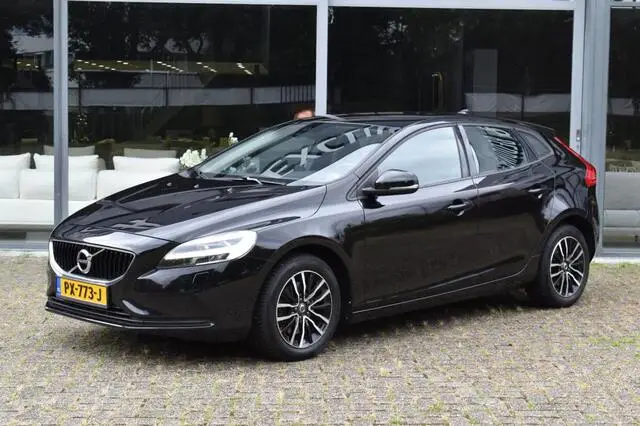 Photo 1 : Volvo V40 2017 Essence