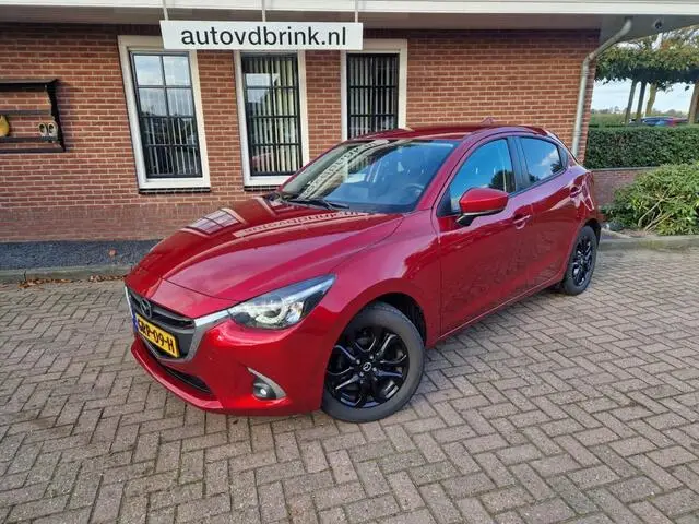 Photo 1 : Mazda 2 2018 Petrol