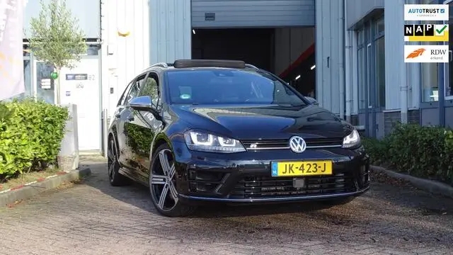 Photo 1 : Volkswagen Golf 2015 Petrol