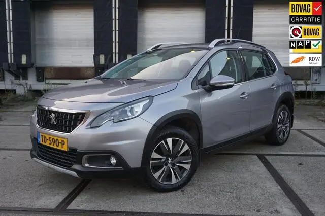 Photo 1 : Peugeot 2008 2018 Essence