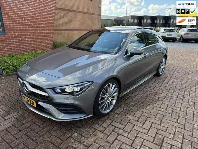 Photo 1 : Mercedes-benz Classe Cla 2023 Petrol