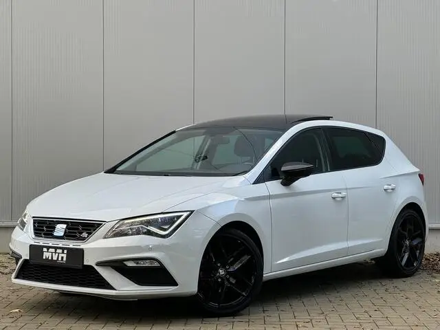 Photo 1 : Seat Leon 2018 Petrol