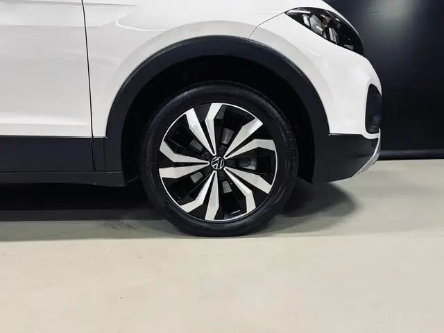 Photo 1 : Volkswagen T-cross 2022 Essence