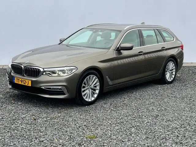 Photo 1 : Bmw Serie 5 2018 Essence