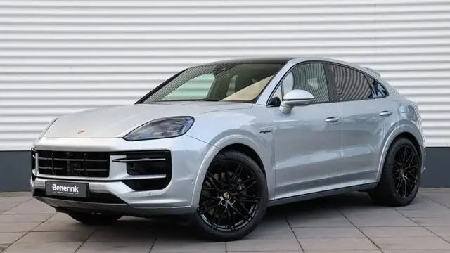 Photo 1 : Porsche Cayenne 2024 Hybride