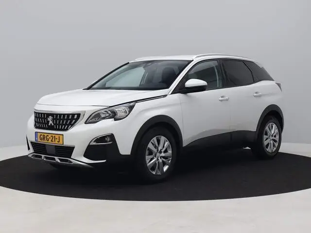 Photo 1 : Peugeot 3008 2020 Essence