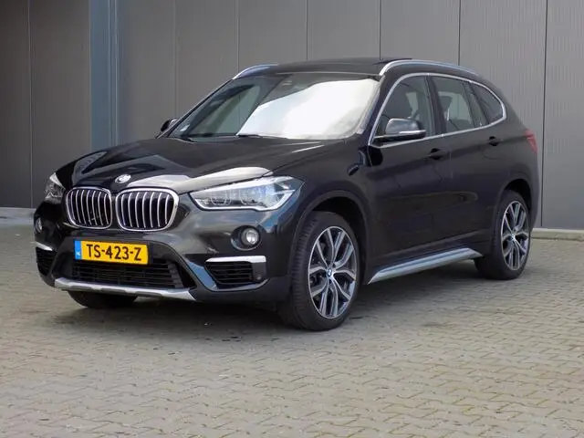 Photo 1 : Bmw X1 2018 Petrol