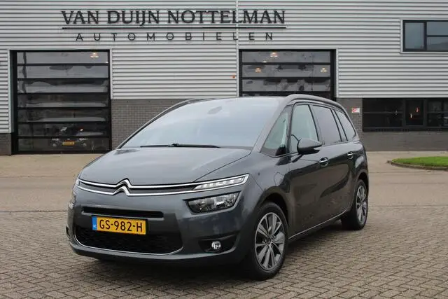 Photo 1 : Citroen C4 2015 Essence