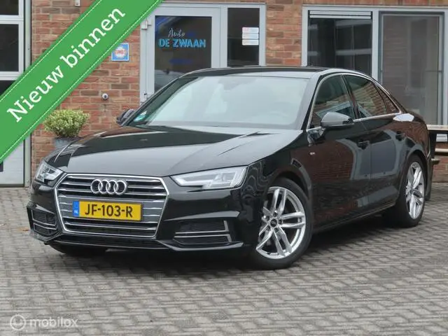 Photo 1 : Audi A4 2016 Petrol