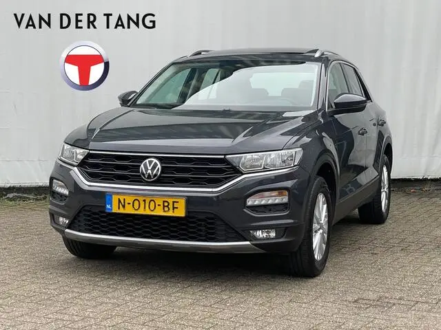 Photo 1 : Volkswagen T-roc 2021 Essence