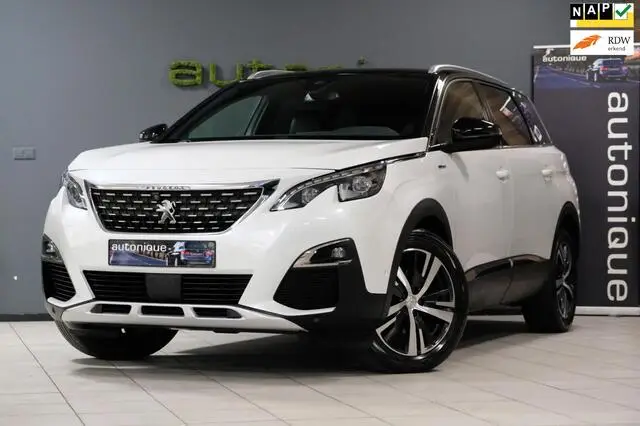 Photo 1 : Peugeot 5008 2017 Petrol