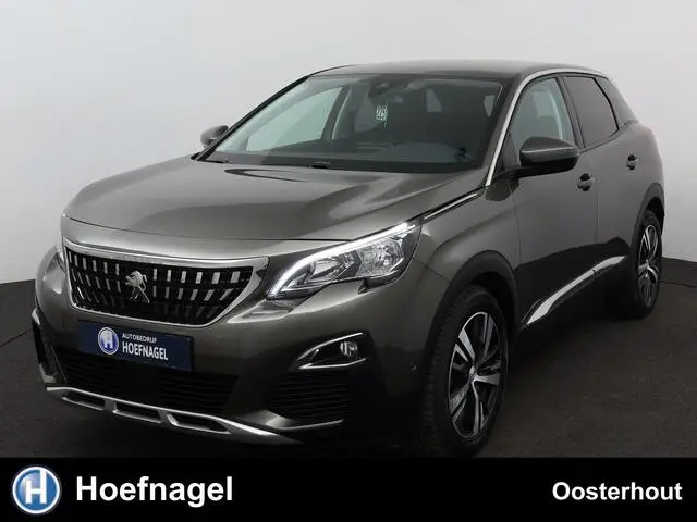 Photo 1 : Peugeot 3008 2020 Essence