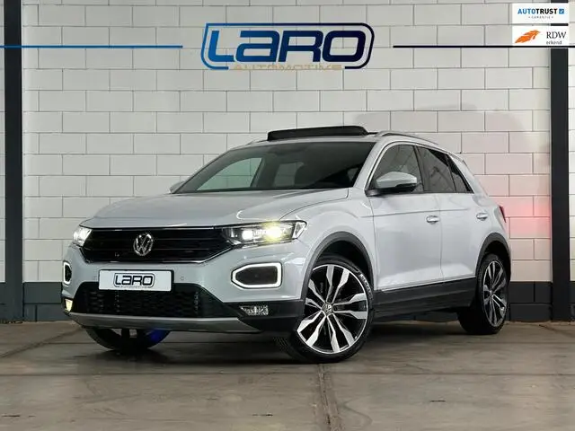 Photo 1 : Volkswagen T-roc 2019 Essence