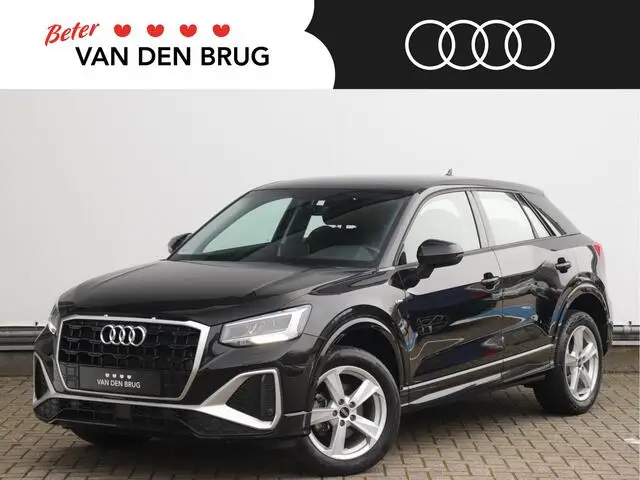 Photo 1 : Audi Q2 2022 Petrol