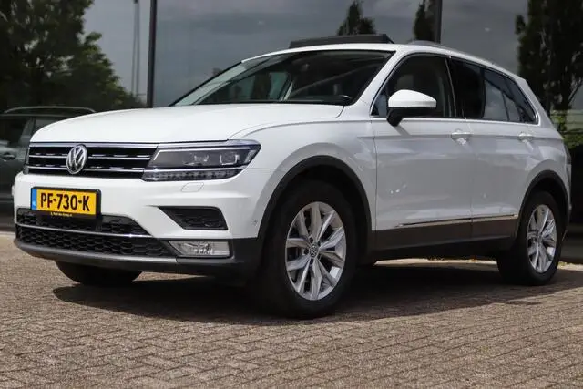 Photo 1 : Volkswagen Tiguan 2017 Essence