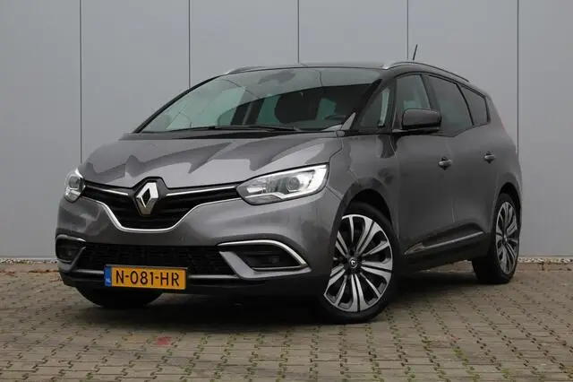 Photo 1 : Renault Grand Scenic 2021 Essence