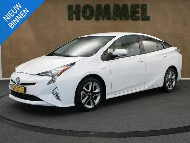 Photo 1 : Toyota Prius 2018 Hybride