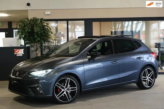 Photo 1 : Seat Ibiza 2020 Essence