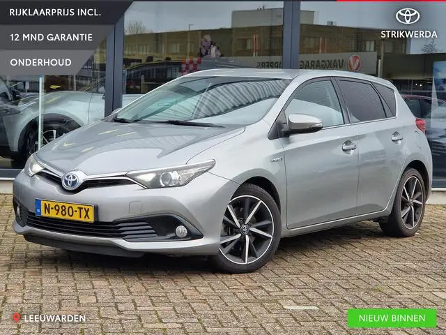 Photo 1 : Toyota Auris 2017 Hybride