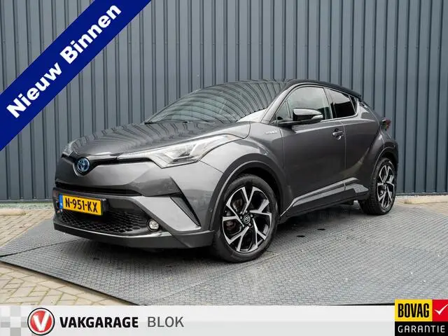 Photo 1 : Toyota C-hr 2019 Hybrid