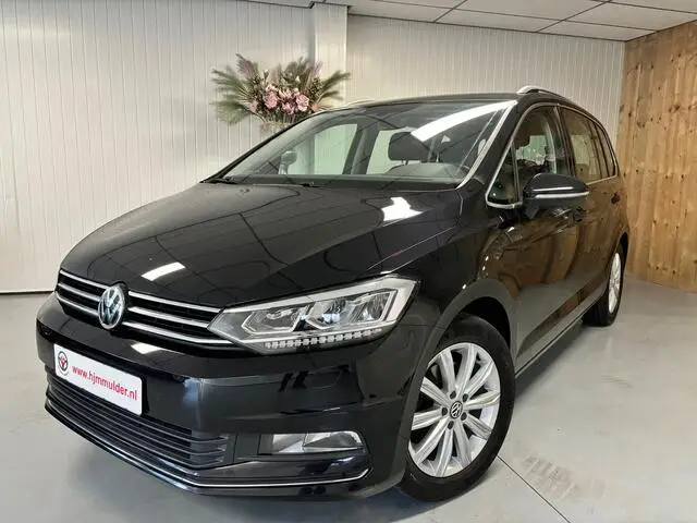 Photo 1 : Volkswagen Touran 2016 Essence