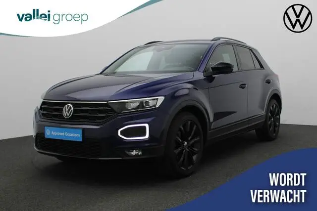 Photo 1 : Volkswagen T-roc 2021 Essence