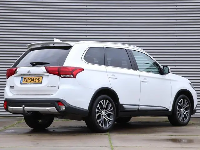 Photo 1 : Mitsubishi Outlander 2016 Essence