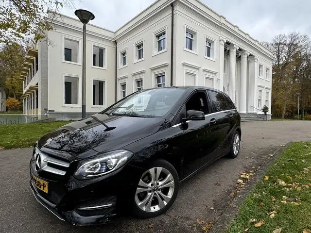 Photo 1 : Mercedes-benz Classe B 2017 Essence