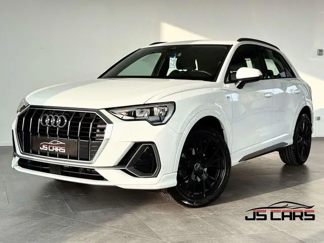 Photo 1 : Audi Q3 2020 Petrol