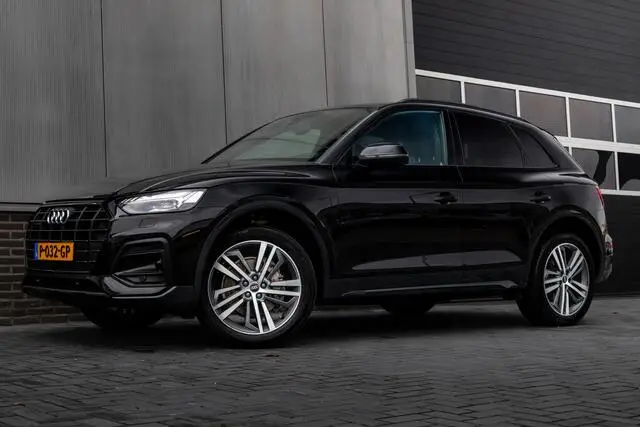 Photo 1 : Audi Q5 2021 Petrol