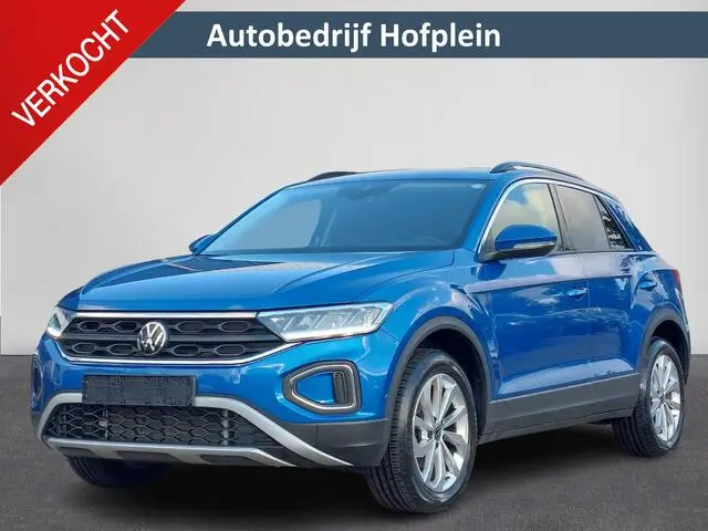 Photo 1 : Volkswagen T-roc 2023 Petrol