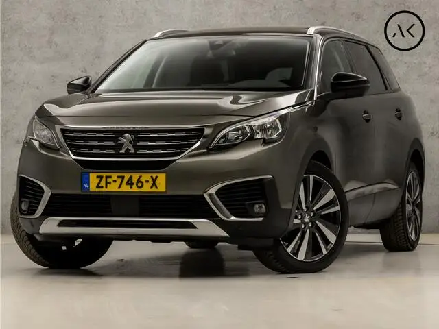 Photo 1 : Peugeot 5008 2019 Petrol