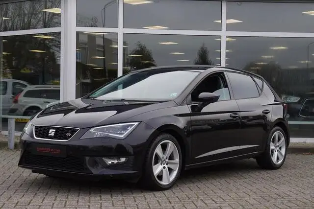 Photo 1 : Seat Leon 2015 Petrol