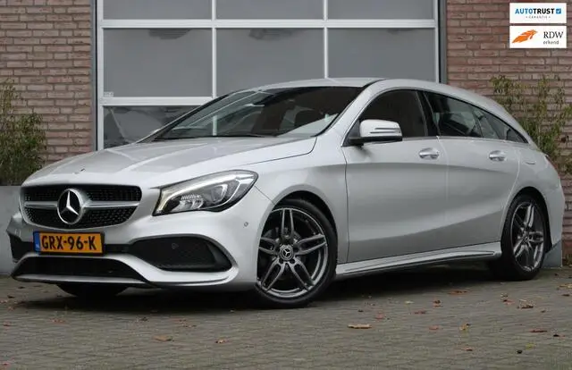 Photo 1 : Mercedes-benz Classe Cla 2017 Petrol