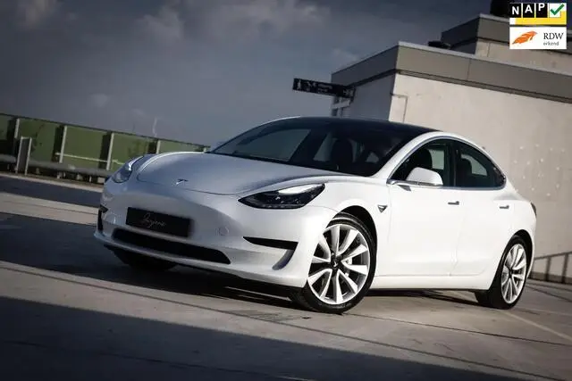 Photo 1 : Tesla Model 3 2019 Électrique