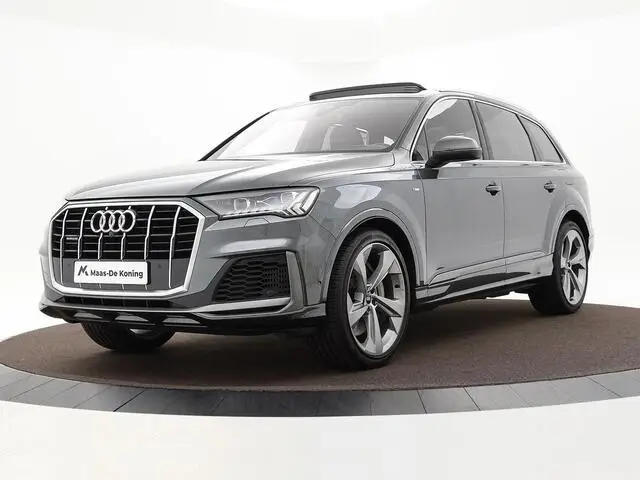 Photo 1 : Audi Q7 2021 Hybride